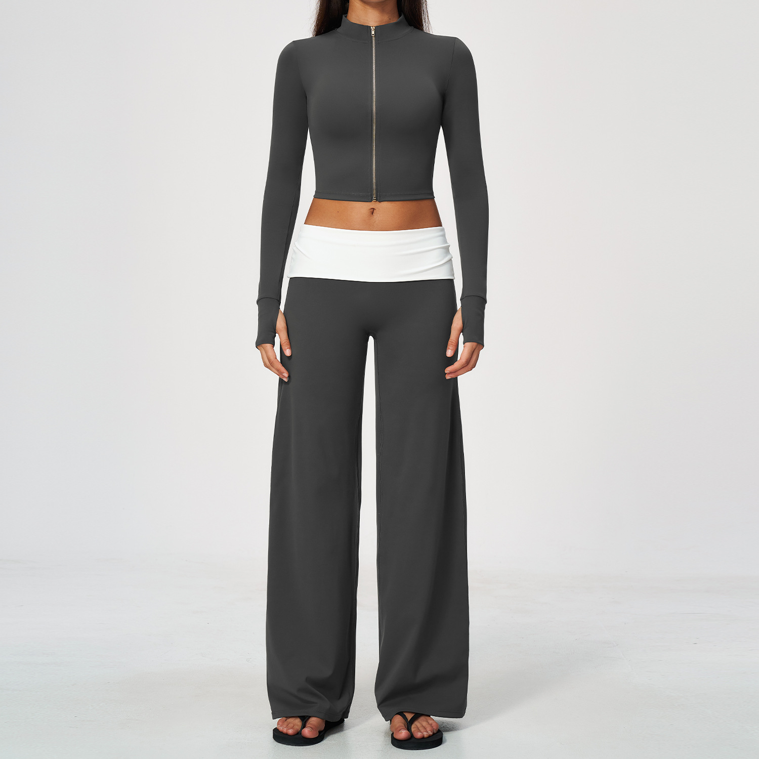 طقم يوغا نسائي من قطعتين: جاكي - مراجعة Yoga Of Fitness وسعره
